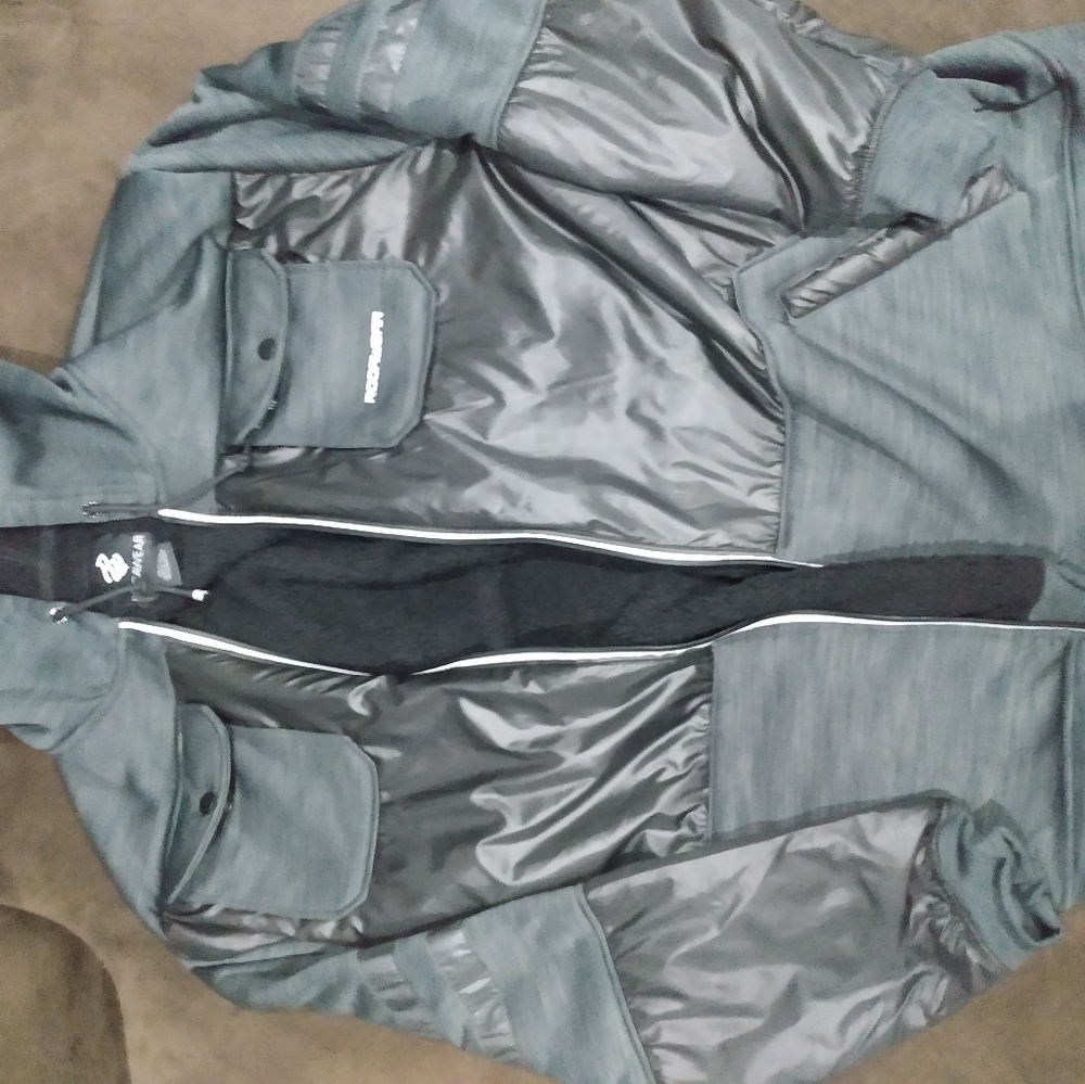 Great fall winter jacket brand new never worn